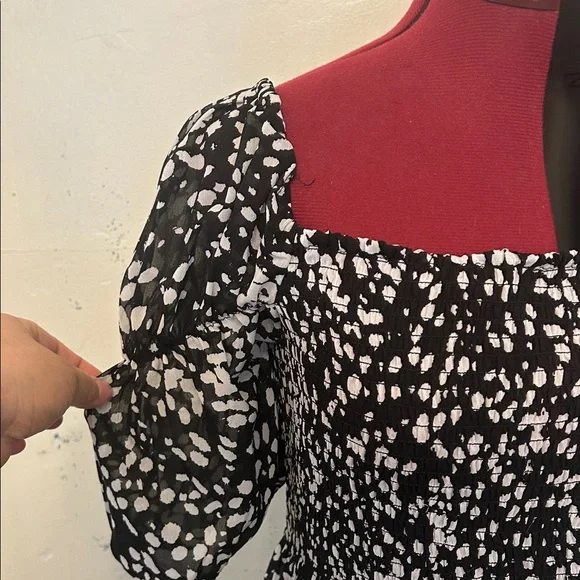 Suzy Shier Black and White Printed Maxi Dress - Picture 4 of 7